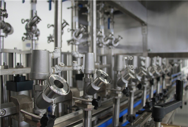 Máquina de recheo de aceite de botellas comestibles de alto rendemento